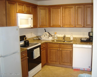 7801 Ridgewood Avenue - Photo Thumbnail 9
