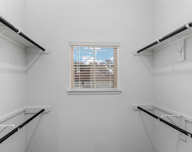 650 Aspen Falls Ct - Photo Thumbnail 17