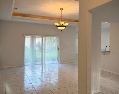 5105 Walton Avenue - Photo Thumbnail 15