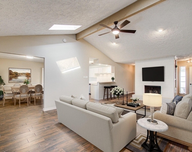 4811 Marywood Drive - Photo Thumbnail 2