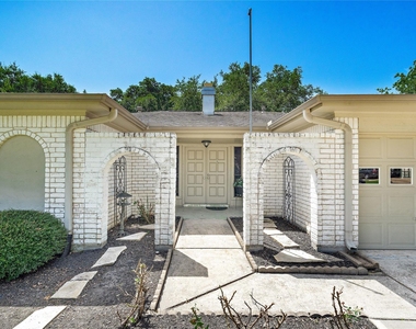 4811 Marywood Drive - Photo Thumbnail 1