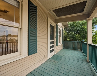 2717 Mcduffie Street - Photo Thumbnail 2