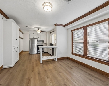 2717 Mcduffie Street - Photo Thumbnail 7