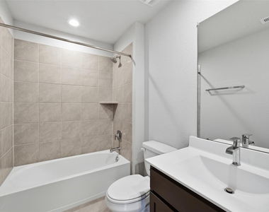 28922 Yulee Mill Drive - Photo Thumbnail 31