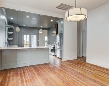 1508 Cortlandt Street - Photo Thumbnail 9