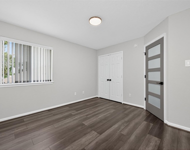 1003 Alp Springs Court - Photo Thumbnail 41