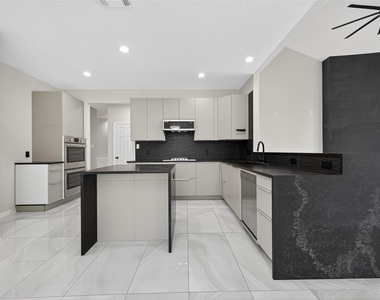 1003 Alp Springs Court - Photo Thumbnail 10