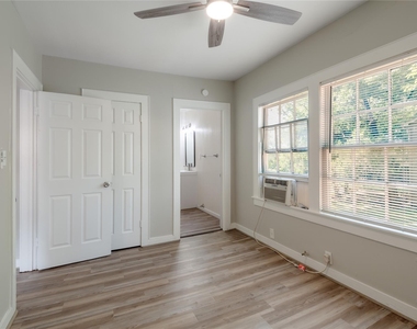 811 Sam Houston Avenue - Photo Thumbnail 10