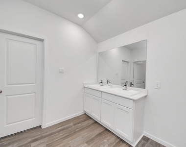 6003 Bella Breeze Drive - Photo Thumbnail 30