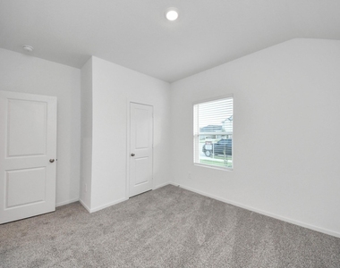 6003 Bella Breeze Drive - Photo Thumbnail 14
