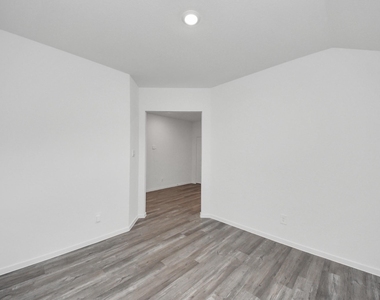 6003 Bella Breeze Drive - Photo Thumbnail 19