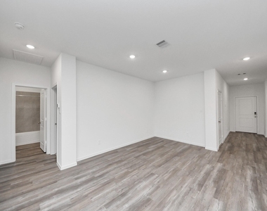 6003 Bella Breeze Drive - Photo Thumbnail 21