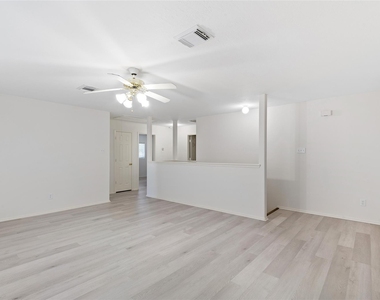 2923 Katybriar Lane - Photo Thumbnail 5