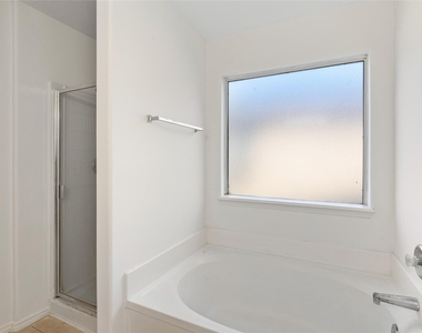 2923 Katybriar Lane - Photo Thumbnail 15