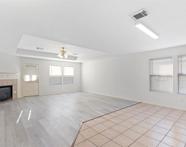 2923 Katybriar Lane - Photo Thumbnail 3