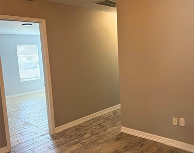 18303 Sea Branch Drive - Photo Thumbnail 11