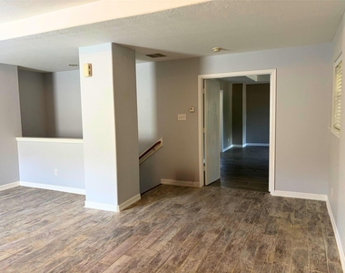 18303 Sea Branch Drive - Photo Thumbnail 7