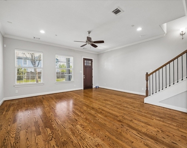 1118 E 24th Street - Photo Thumbnail 3