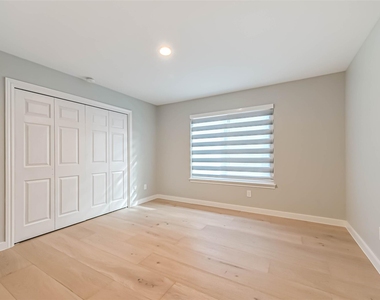 2600 Nantucket Drive - Photo Thumbnail 37