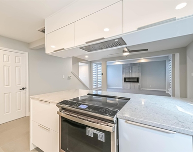 2600 Nantucket Drive - Photo Thumbnail 22