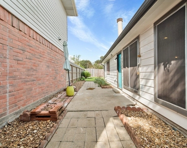 2012 Sandy Knoll Drive - Photo Thumbnail 1