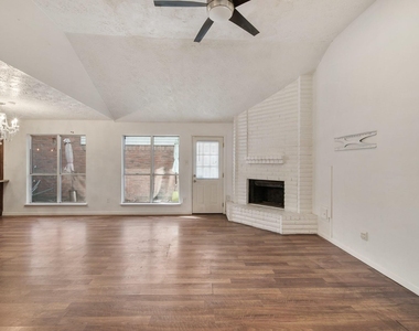 2012 Sandy Knoll Drive - Photo Thumbnail 9
