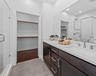 2228 Mcgowen Street - Photo Thumbnail 22