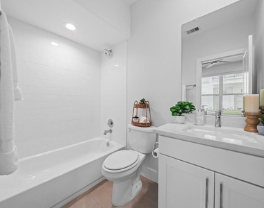 2228 Mcgowen Street - Photo Thumbnail 5