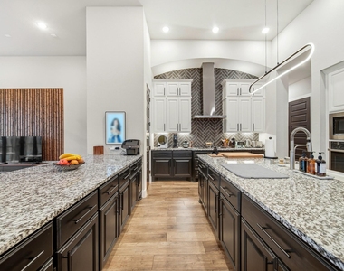 8902 Iron Forge Road - Photo Thumbnail 4