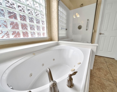 20790 Kenswick Park Drive - Photo Thumbnail 17