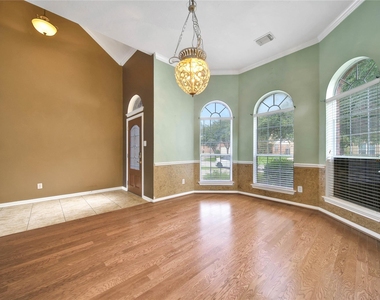 20790 Kenswick Park Drive - Photo Thumbnail 5