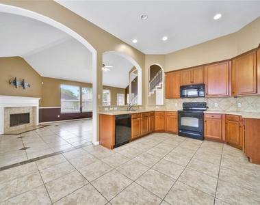 20790 Kenswick Park Drive - Photo Thumbnail 9