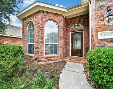 20790 Kenswick Park Drive - Photo Thumbnail 1
