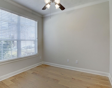2944 Sandcastle Lane - Photo Thumbnail 5