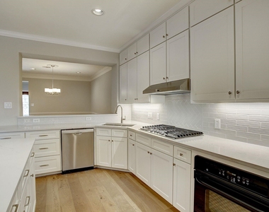 2944 Sandcastle Lane - Photo Thumbnail 10