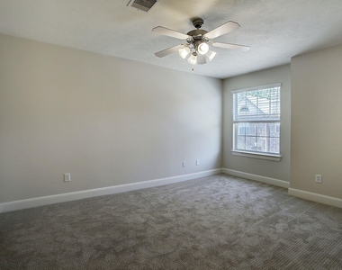 2944 Sandcastle Lane - Photo Thumbnail 28