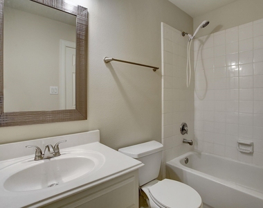 2944 Sandcastle Lane - Photo Thumbnail 31