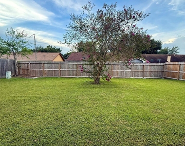 12546 Chalmette Street - Photo Thumbnail 10