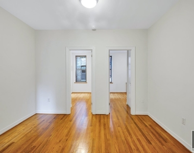West 45 Street - Photo Thumbnail 2