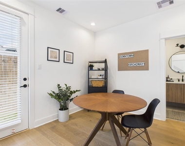2426 Freeman Street - Photo Thumbnail 6