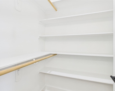 2426 Freeman Street - Photo Thumbnail 29