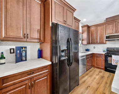21310 Sweet Grass Lane - Photo Thumbnail 10