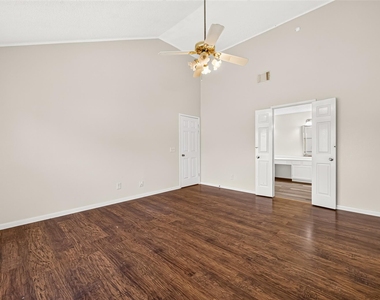 10115 Storm Meadow Drive - Photo Thumbnail 14