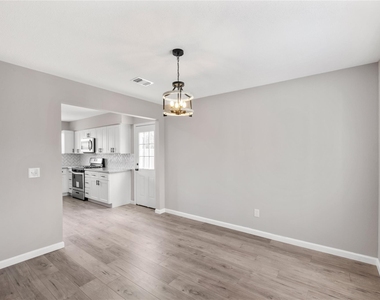 4523 Waterfall Way - Photo Thumbnail 2