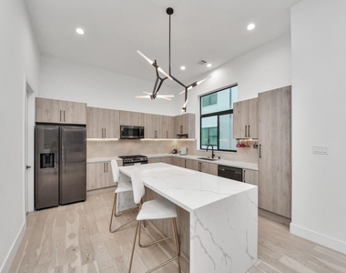 5905 Fairdale Lane - Photo Thumbnail 27
