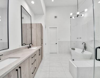 5905 Fairdale Lane - Photo Thumbnail 11
