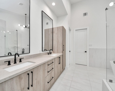 5905 Fairdale Lane - Photo Thumbnail 12