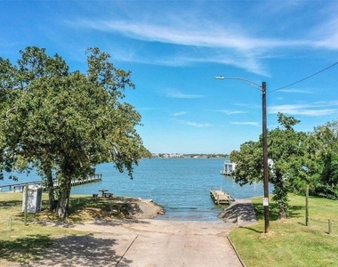 1821 E Winn Street - Photo Thumbnail 16