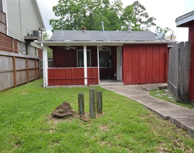 1821 E Winn Street - Photo Thumbnail 3