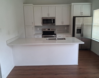 8110 Herschelwood Street - Photo Thumbnail 4